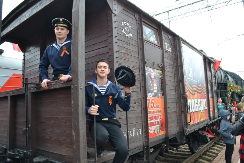 В Городе воинской славы Туапсе побывал ретро-поезд «Победа».