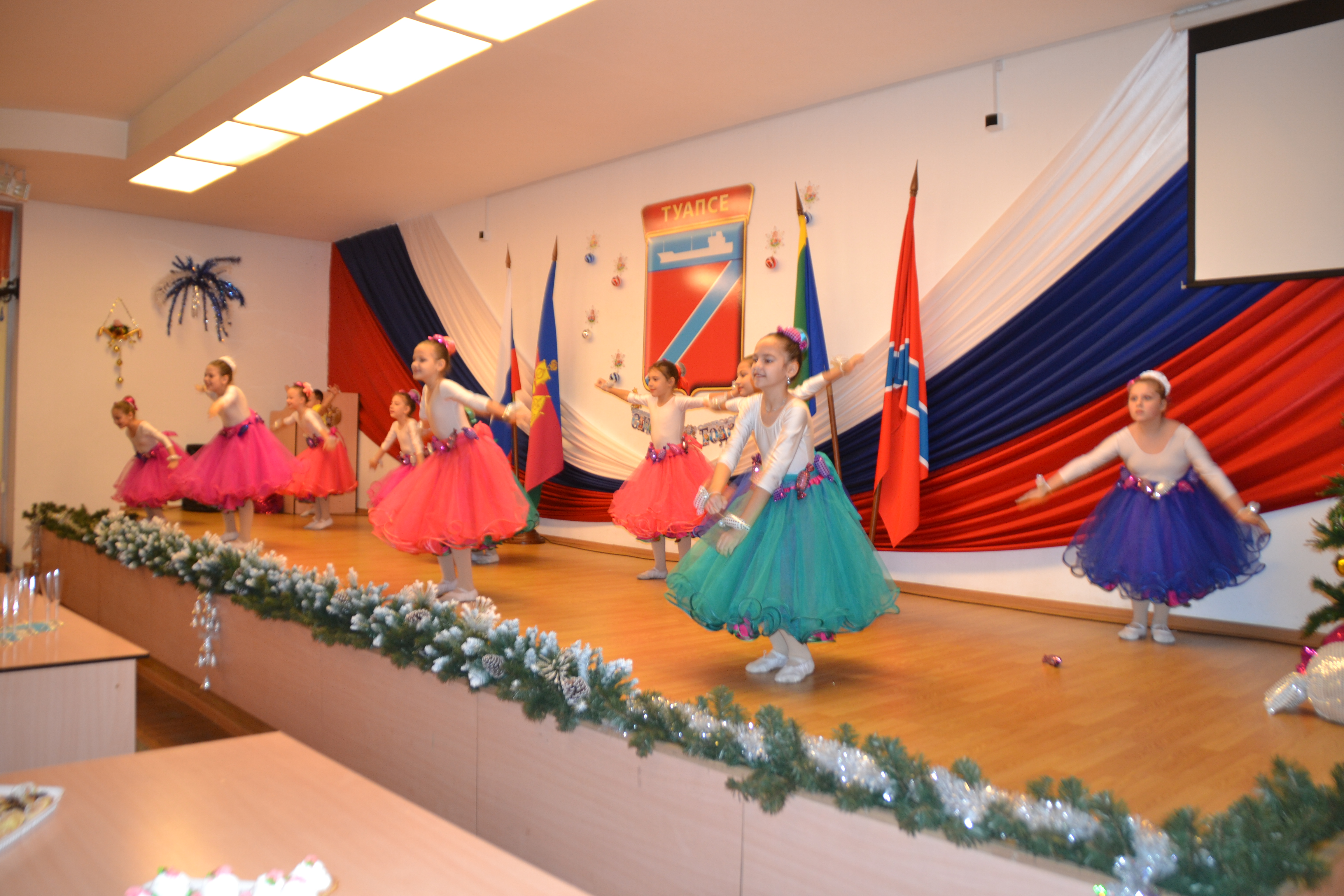 С Новым Годом поздравили актив старшего поколения туапсинцев