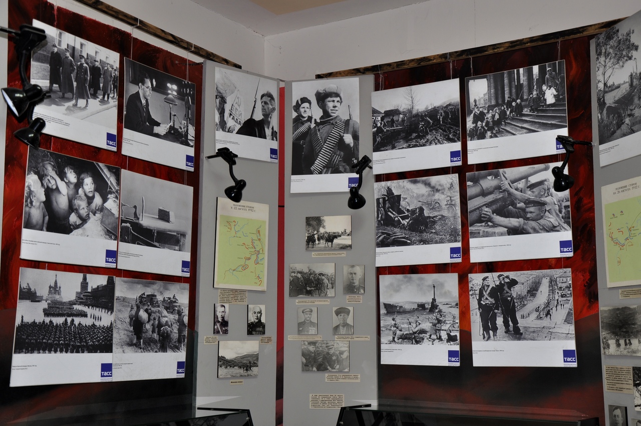 «Воинский долг, честь и судьба» - в фотографиях фронтовых корреспондентов