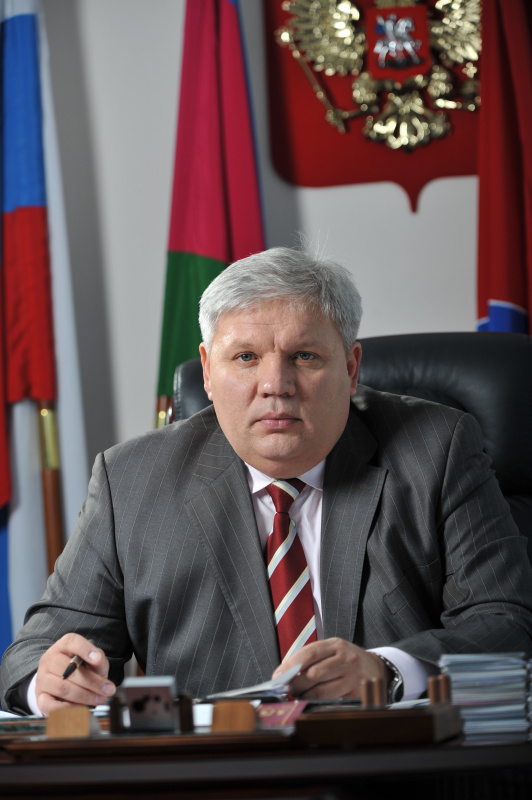 Владимир Зверев избран главой города Туапсе.