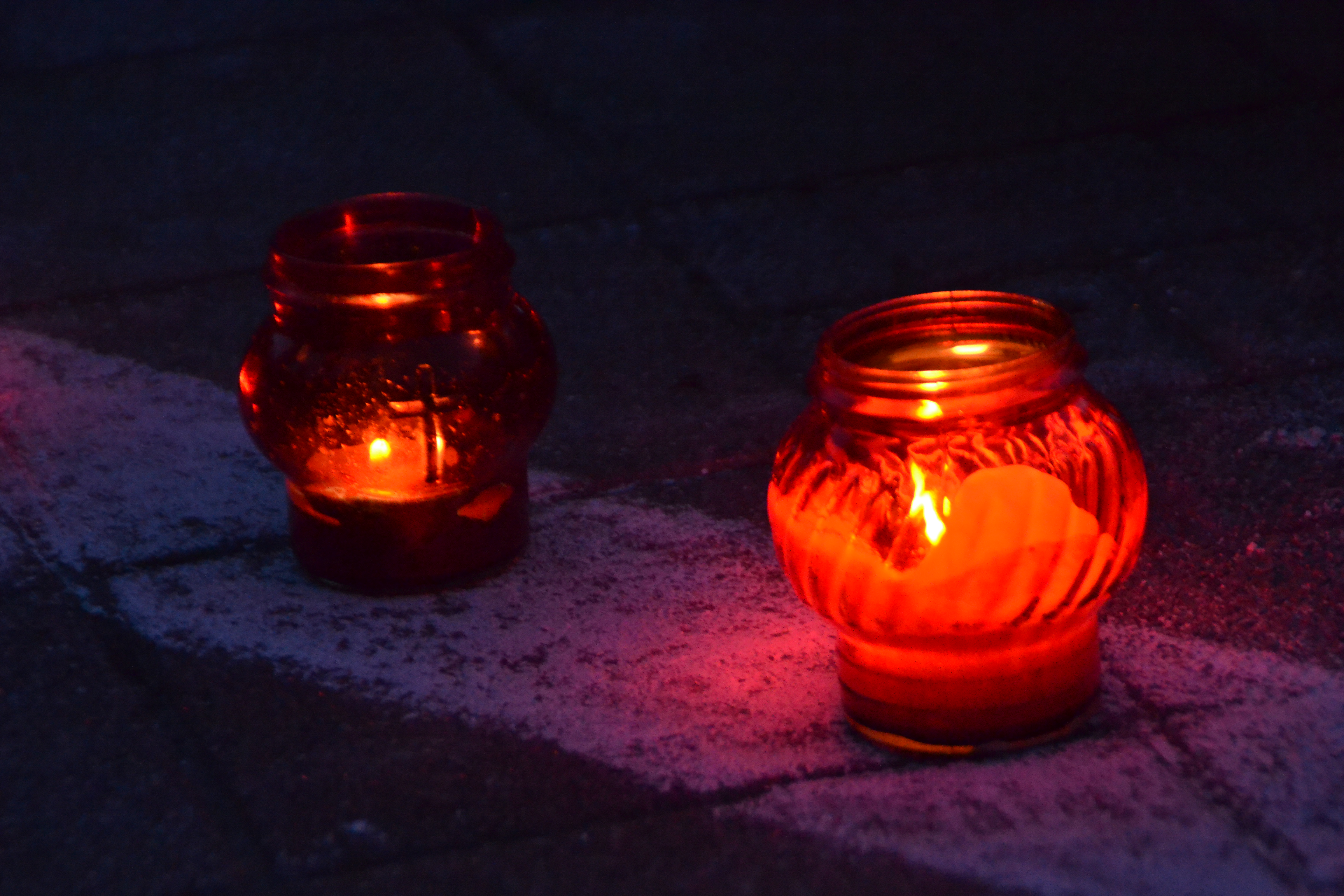 Огненную «полуторку» выложили свечами на главной площади в Туапсе