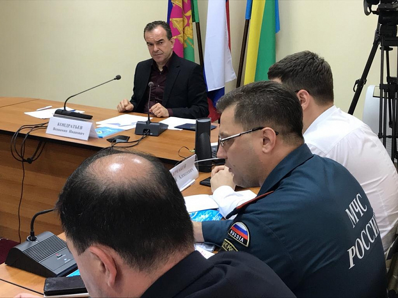 Губернатор Кубани провел в Туапсе заседание краевого штаба по ликвидации ЧС